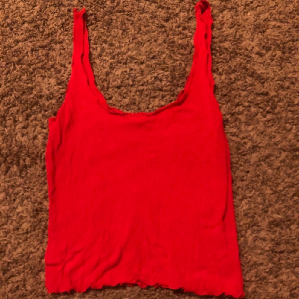 ✨✨ Red Crop Tank ✨✨